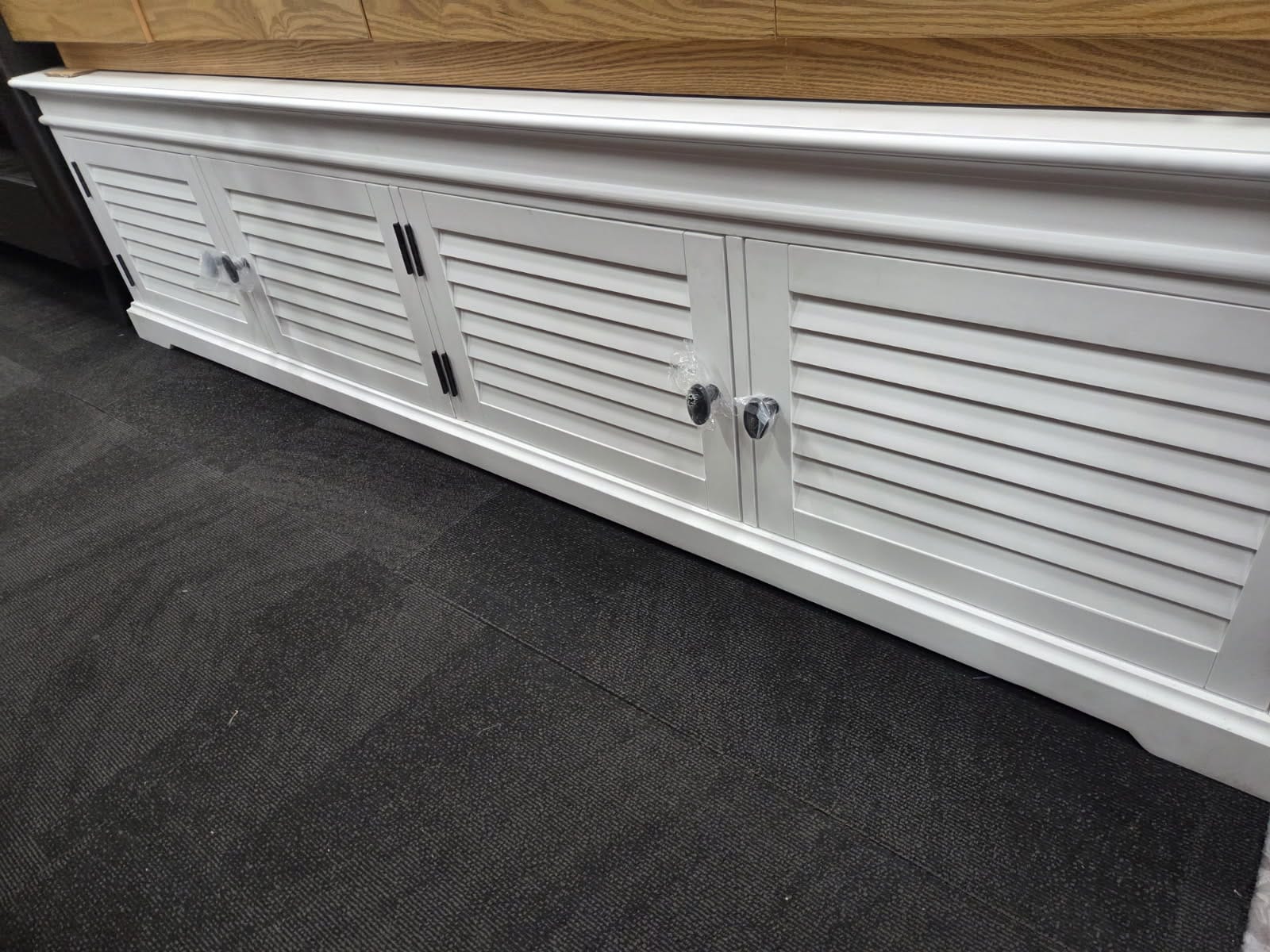 Hamptons lowline TV unit