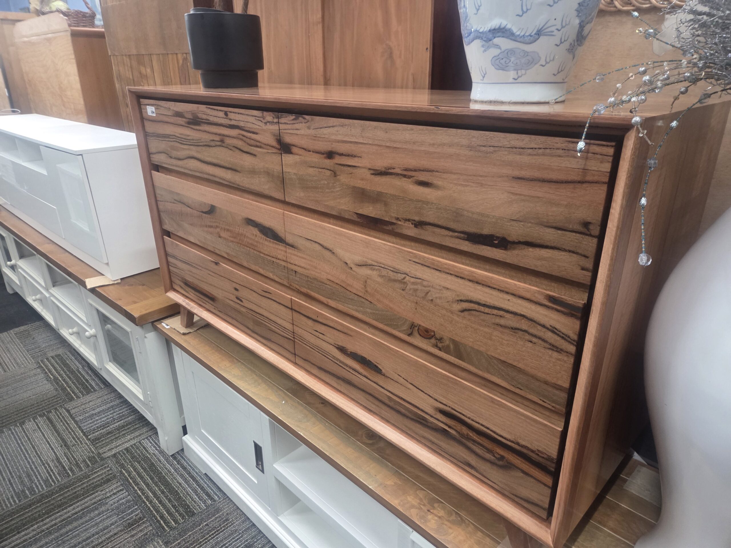 6 Drw Marri Dresser